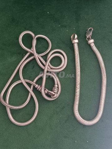 سلسلة و جورميت فضة 925 . السعر 2400 درهم