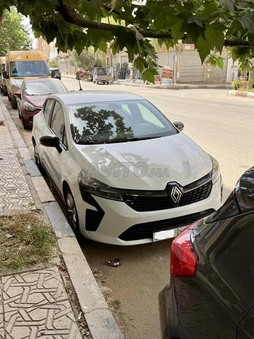 رينو كليو ديزل مانويل 2024 في فاس - 2