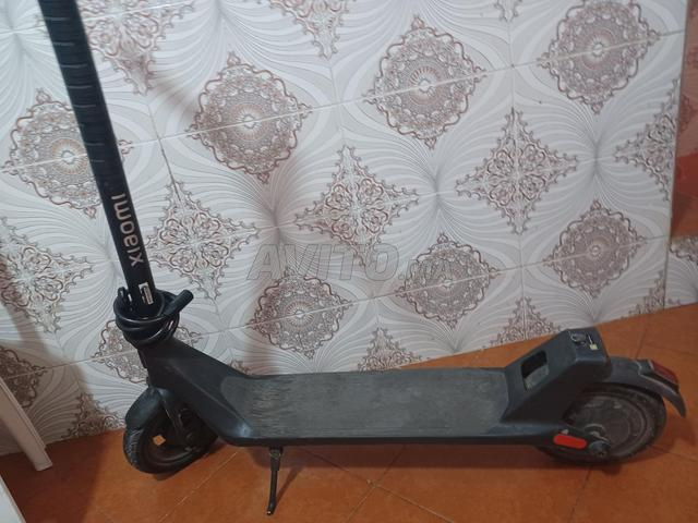 Trottinette électrique Xiaomi 4 Lite neuve. - 2