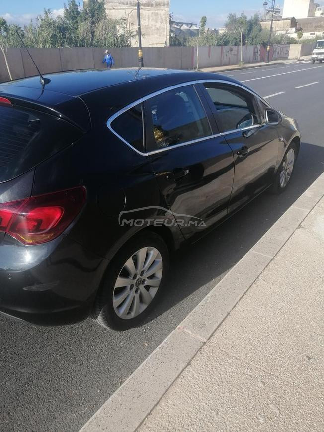 voiture opel astra j cosmo