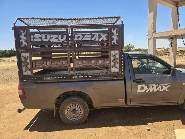 pic up dmax