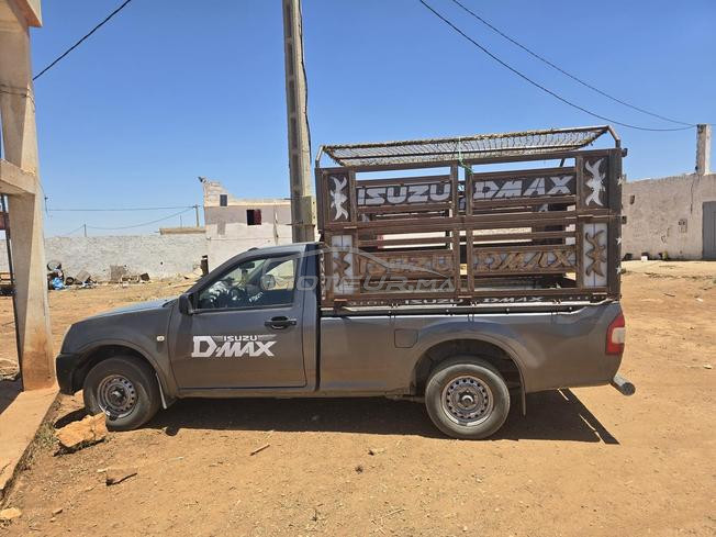 pic up dmax