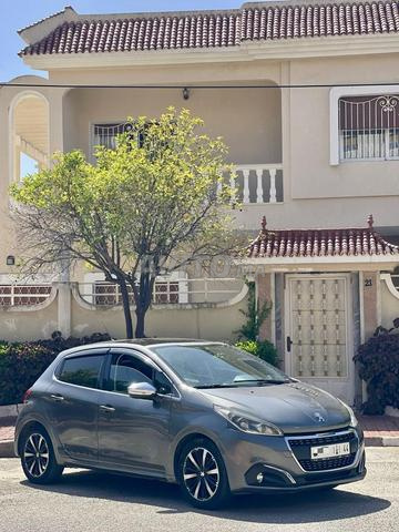 Peugeot 208 Tech édition 2019/10 à vendre - 2