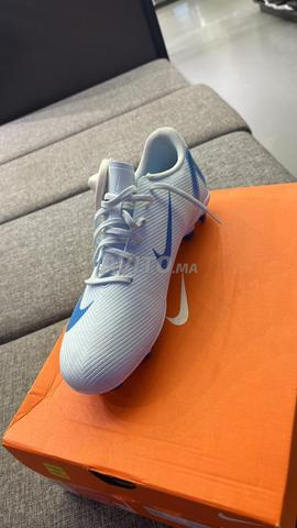 Chaussures de football Nike Mercurial, taille 45, prix 700dhs - 2