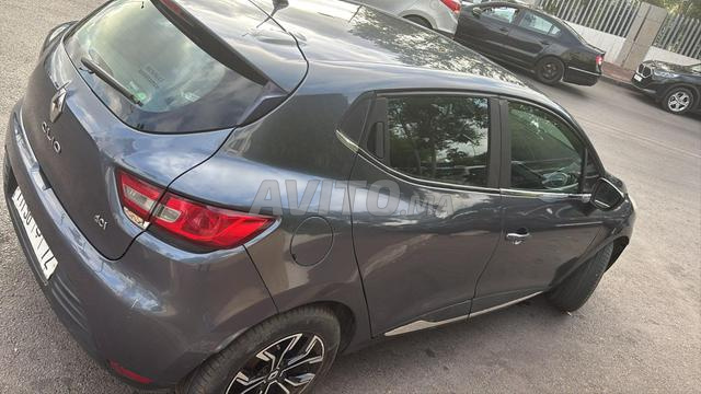 Renault Clio Diesel Manuelle 2017 à Temara - 2