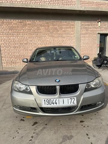 BMW 320i propre - 2