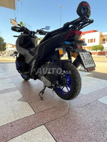 Honda ADV - État neuf - 2