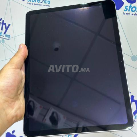 آيباد اير M3 256 جيجا بطارية 100 دورة 11