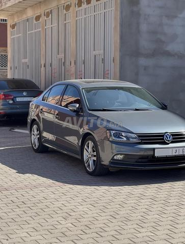 Volkswagen Jetta - 2