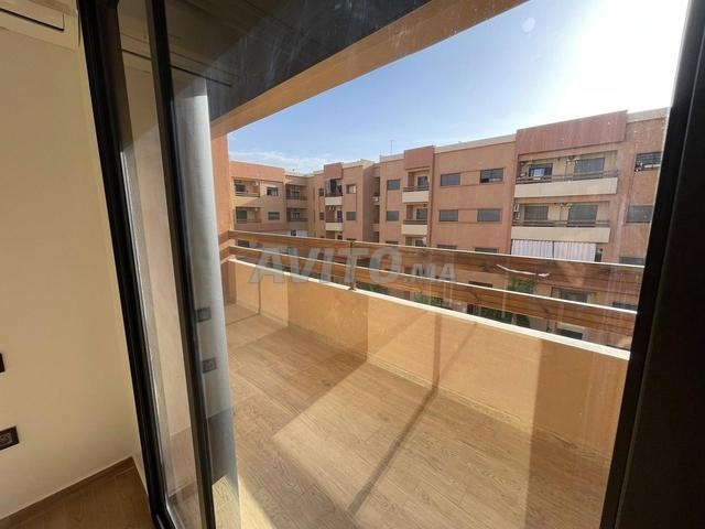 شقة فارغة 3 غرف سكن مع مسبح - 2