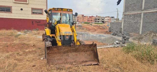 JCB 3CX موديل 2007 مدخلة الجمارك 2013 في خنيفرة - 2