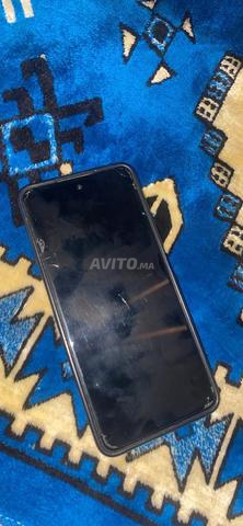 Téléphone Infinix pur - 2