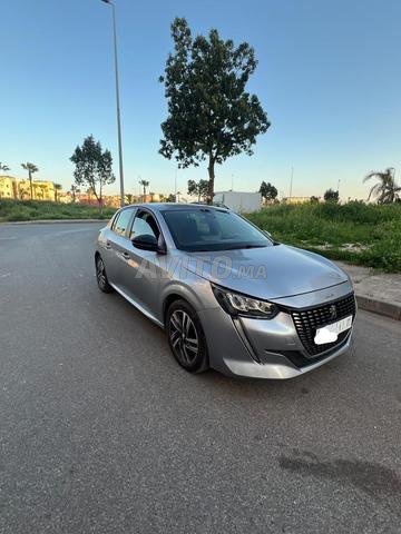 Peugeot 208 - 2
