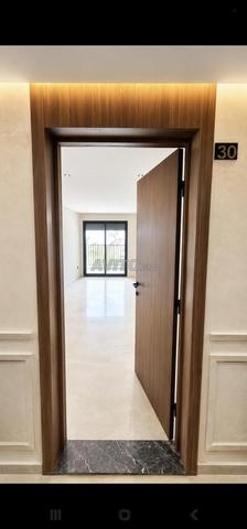 Studio à louer neuf vide 60m² – Palmier