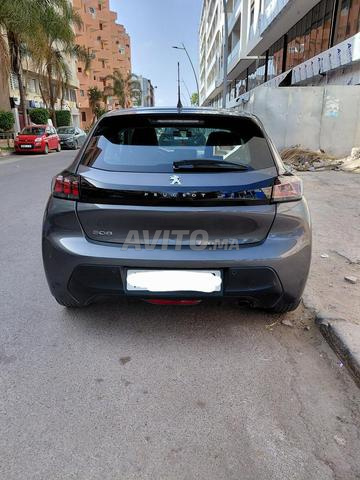 Peugeot 208 - 2