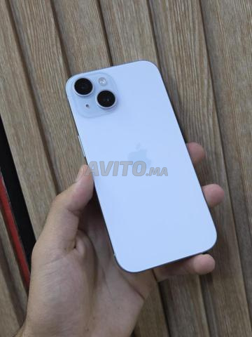 iPhone 15 128Go batterie 90% tout est original 7