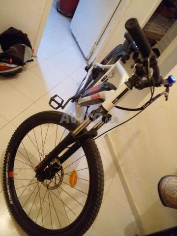 Vélo électrique encore très propre - 2