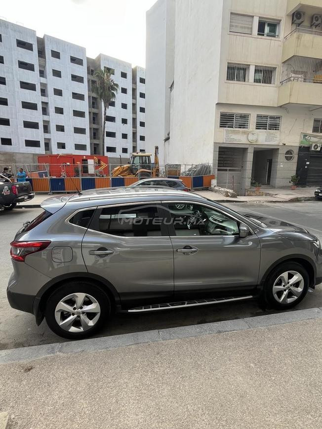 Nissan qashqai 2019 en excellent état 