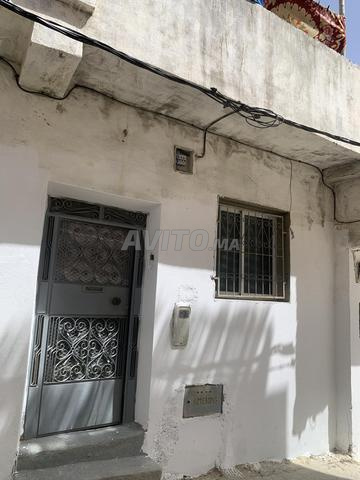 منزل محفظ للبيع بطنجة حي عين مزنود (موقع ممتاز)