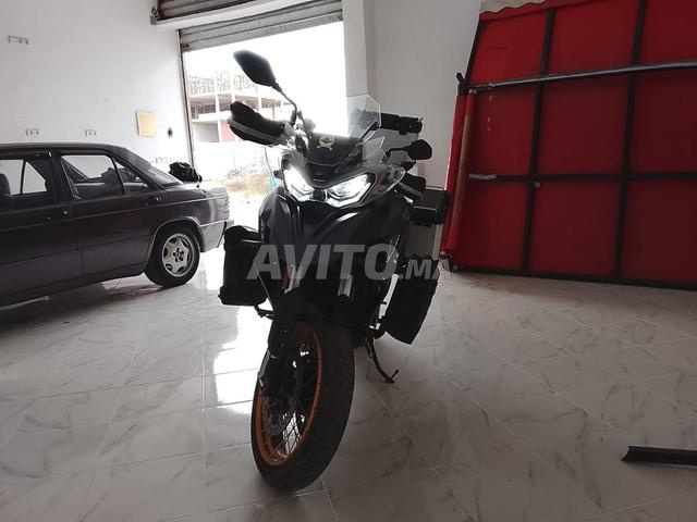 Moto QJ SRT 800cc - 2