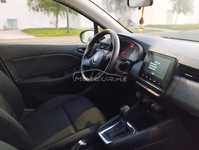 Renault Clio Essence Automatique 2023 à Agadir