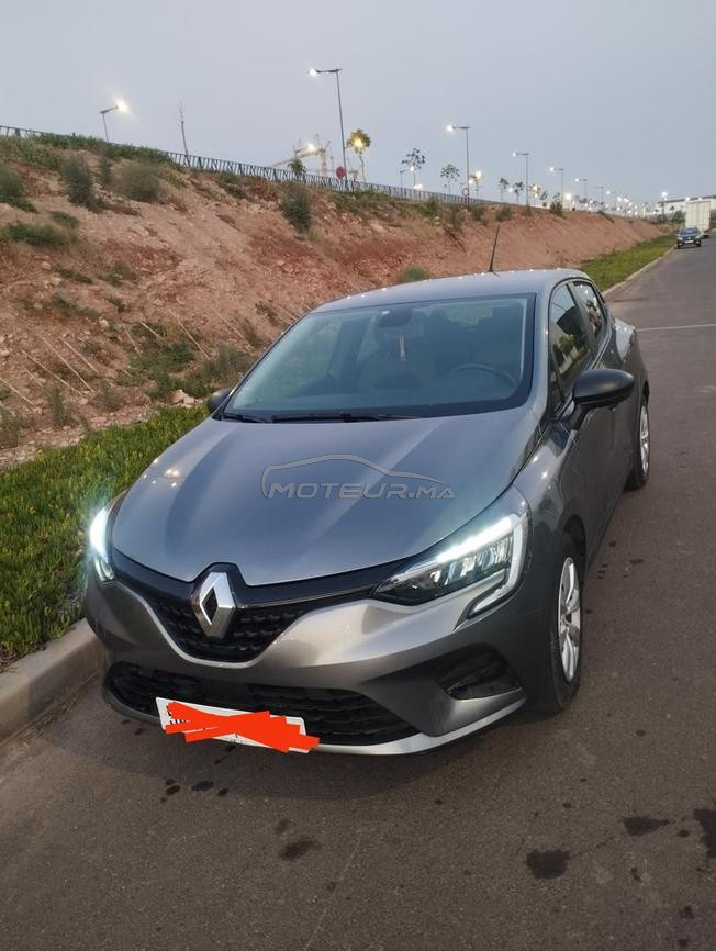 Renault Clio Essence Automatique 2023 à Agadir