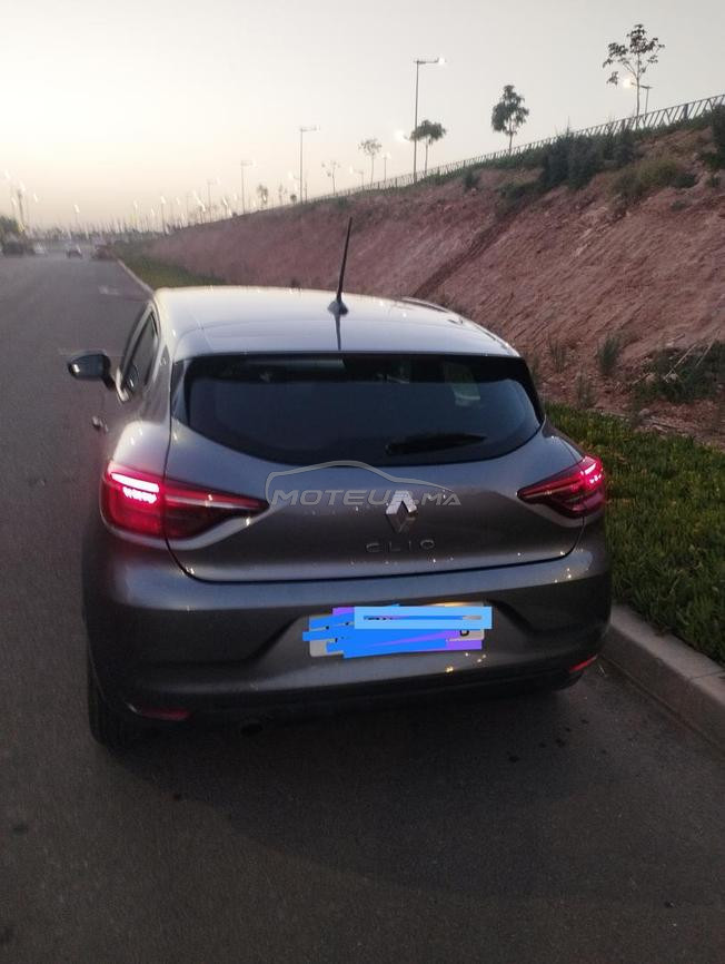 Renault Clio Essence Automatique 2023 à Agadir