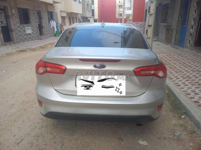 voiture quasi neuve  - 2