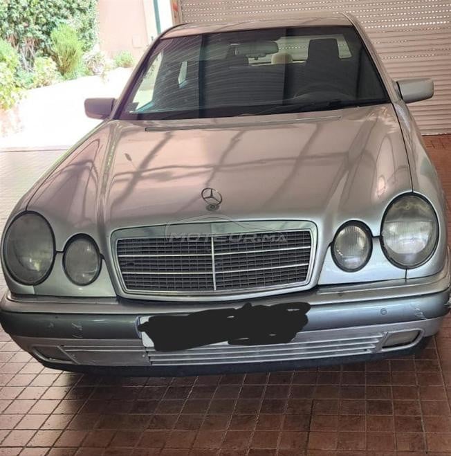 Mercedes-Benz 220 Diesel Manuelle 1996 à Temara