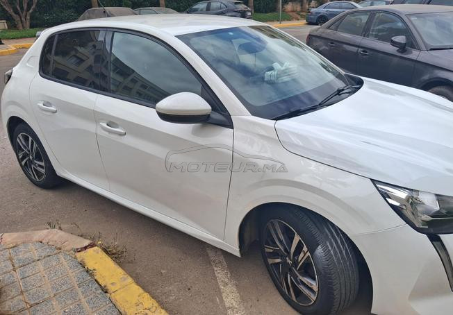 très belle Peugeot 208
