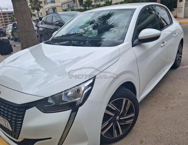 très belle Peugeot 208