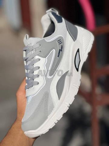 حذاء رياضي رجالي والتوصيل متوفر لجميع المدن - 2