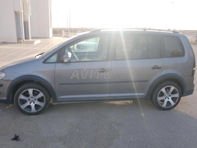 Volkswagen Touran - 2