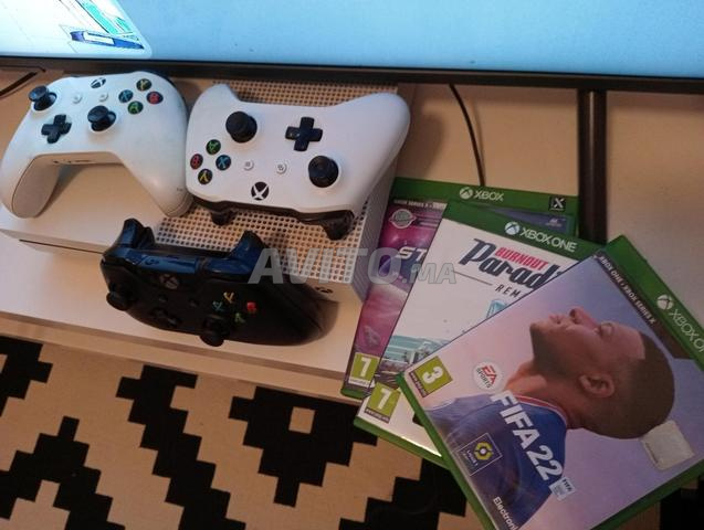 Xbox one S 825gb stockage