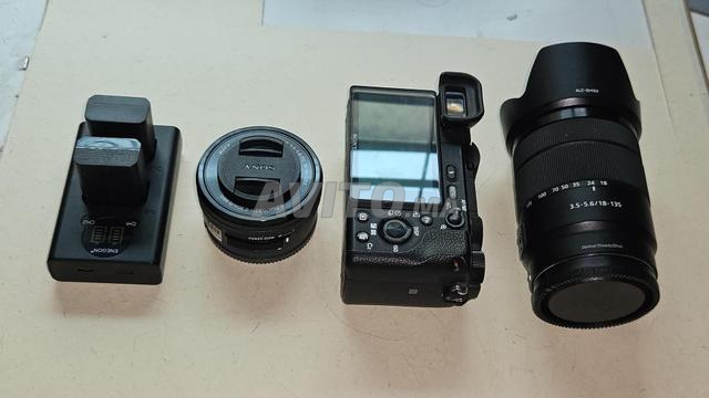 Sony a6400 (4K) شبه جديدة مع عدستين - 2