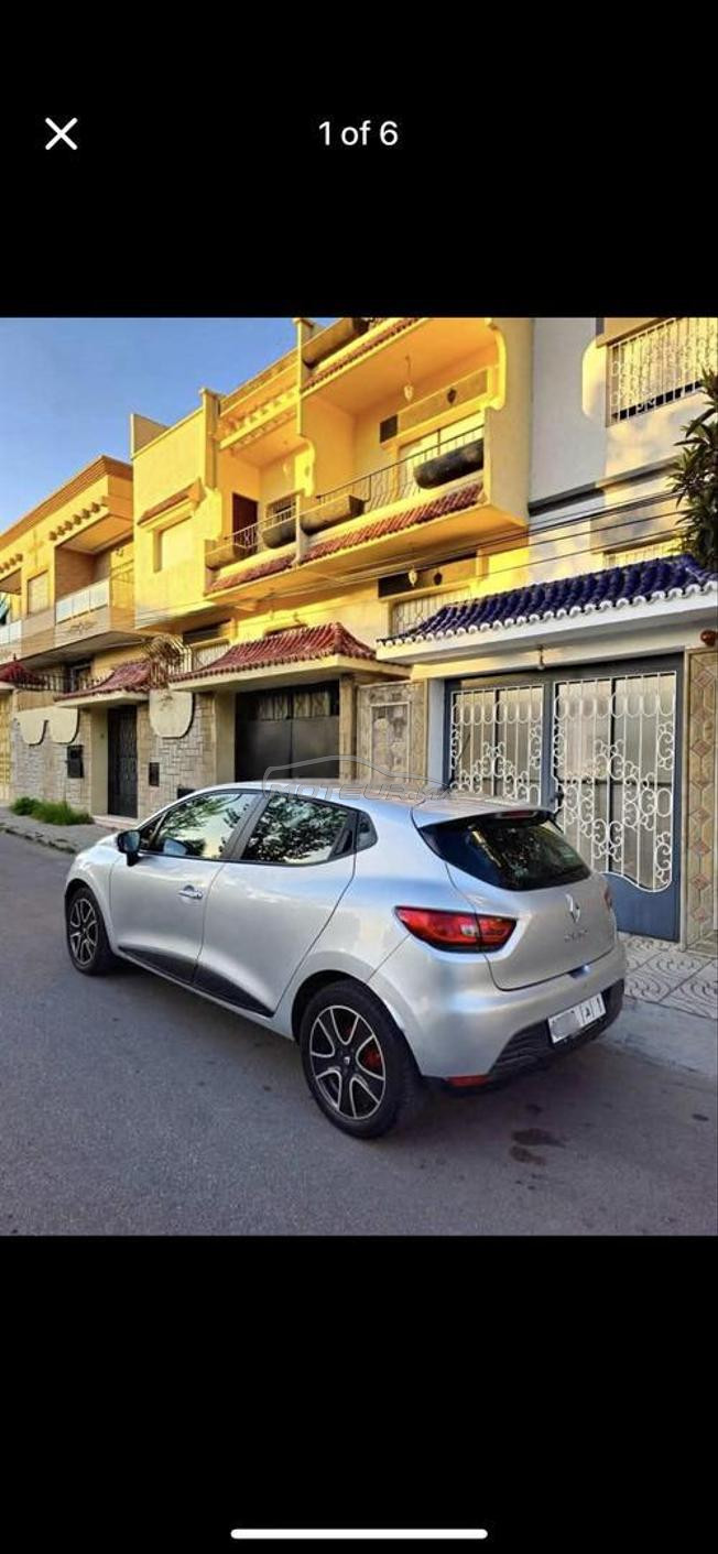 Clio 04 model 2015