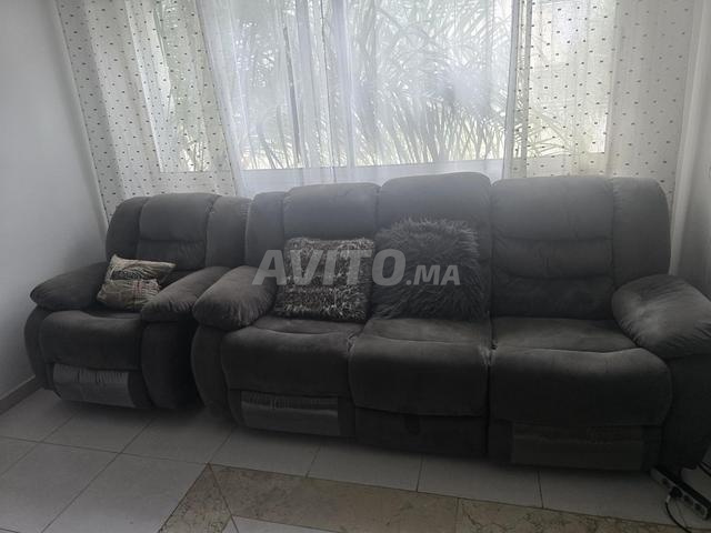 salle a coucher, fauteuils, appareil de cuisine  - 2