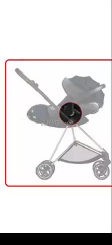 محول مقعد سيارة Cybex Mios أصلي بحالة ممتازة - 2