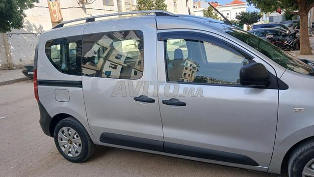 رينو إكسبريس ديزل يدوية 2023 بطنجة