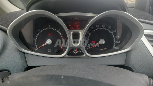 فييستا للبيع بحالة ممتازة في مراكش - 2