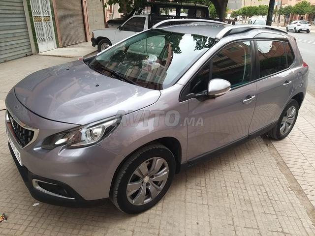 PEUGEOT 2008 modèle 2017 - 2