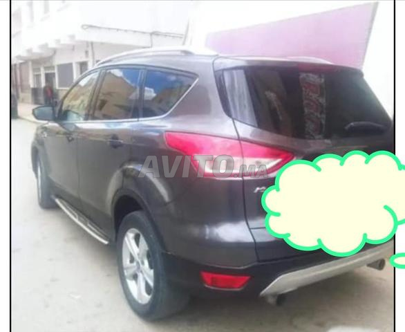 Ford Kuga Diesel Manuelle 2015 à Khouribga - 2