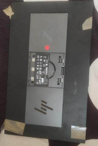 بطاقة أم شاشة HP Z24 - 2