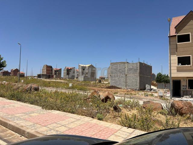 أرض سندات للبيع في تجزئة إفران