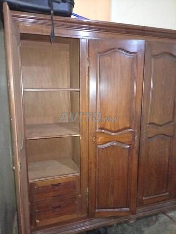 Placard en bois avec tiroirs - 2