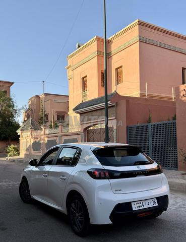 Peugeot 208 - 2