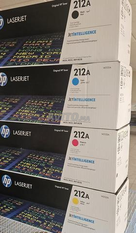 بيع خراطيش حبر HP 212A جديدة.