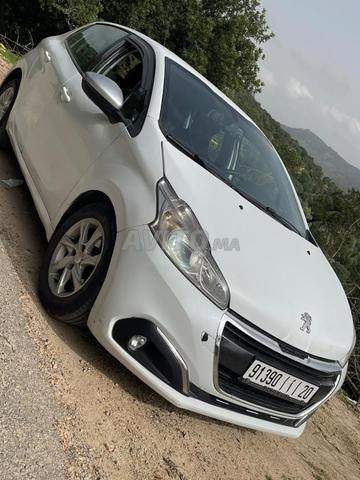 بيجو 208 ديزل يدوية 2018 في مكناس