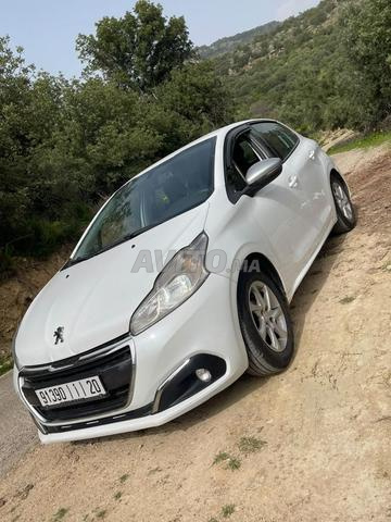 بيجو 208 ديزل يدوية 2018 في مكناس - 2