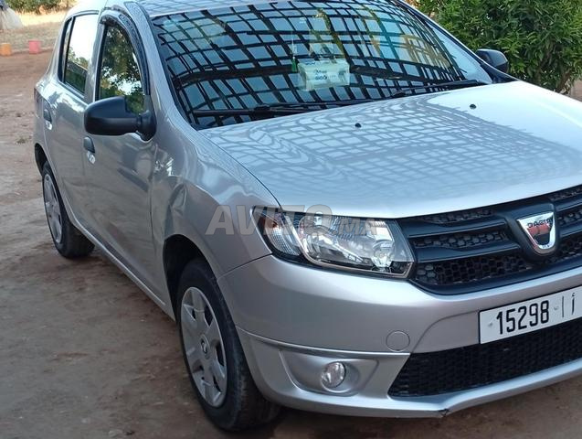 Dacia Sandero Très Propre - 2